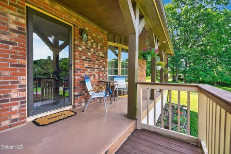 337 Quackenbush Road Schenectady NY 12306