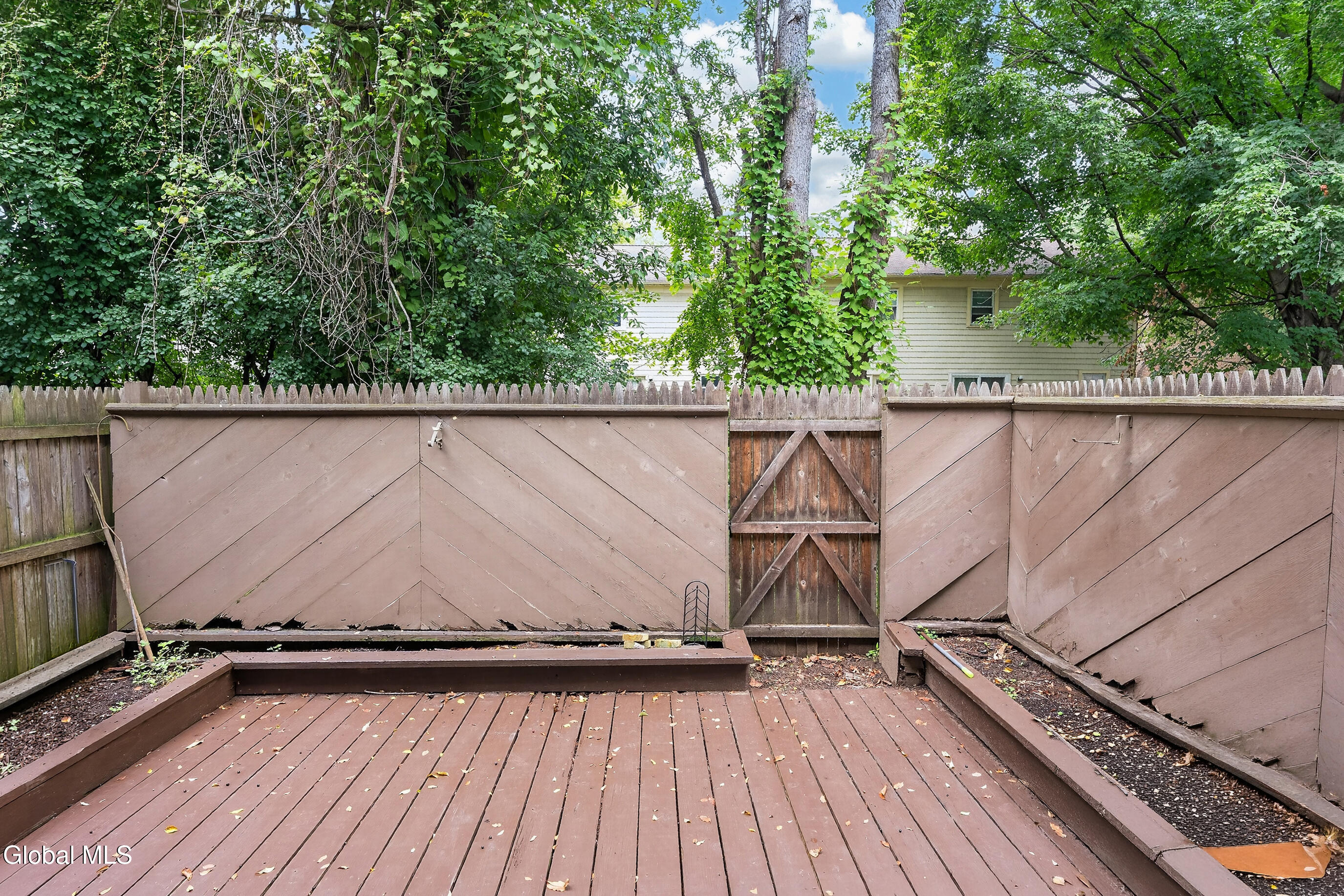 84 Crestwood Terrace Albany NY 12203