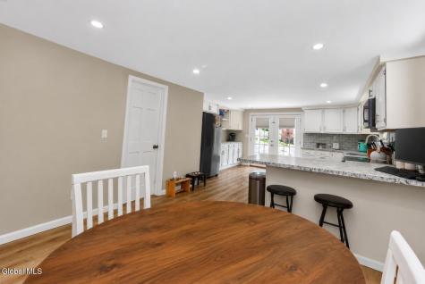 78 Tollgate Road Averill Park NY 12018