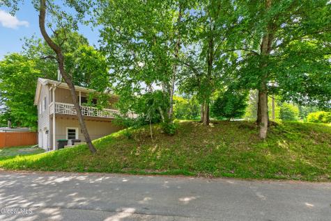 78 Tollgate Road Averill Park NY 12018