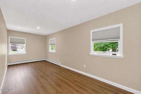 78 Tollgate Road Averill Park NY 12018