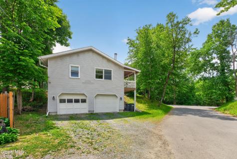 78 Tollgate Road Averill Park NY 12018
