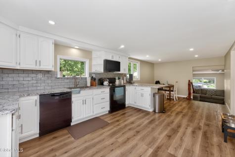 78 Tollgate Road Averill Park NY 12018