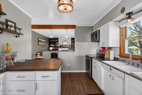 28 Smith Avenue Colonie NY 12205