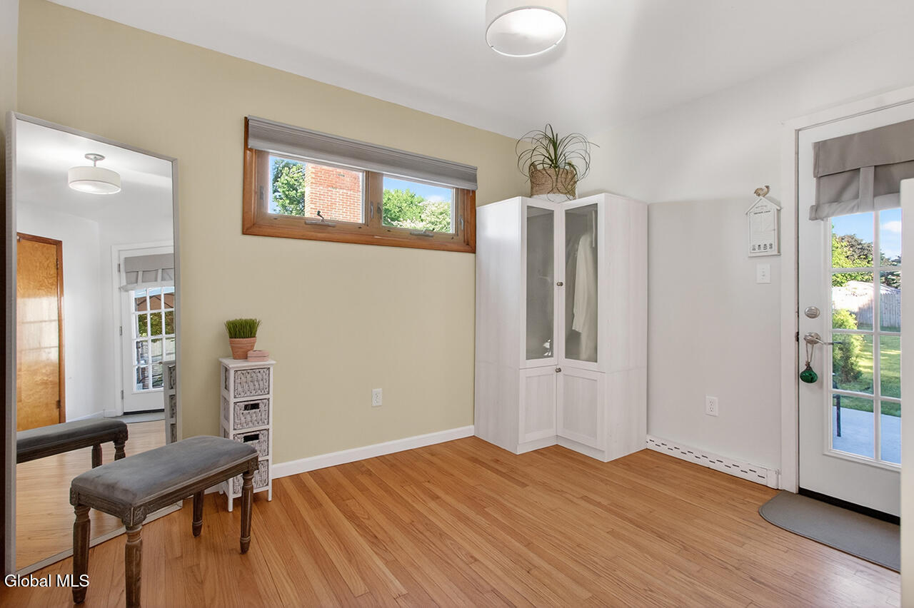 28 Smith Avenue Colonie NY 12205