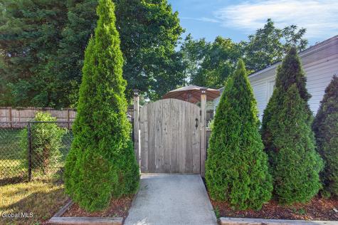 28 Smith Avenue Colonie NY 12205