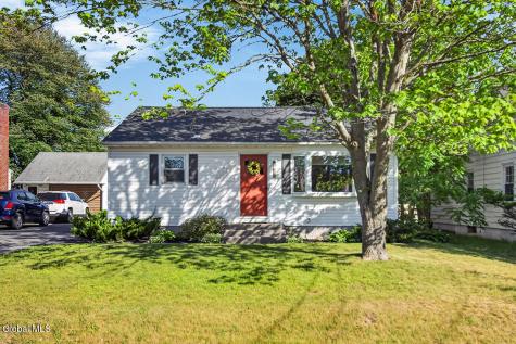 28 Smith Avenue Colonie NY 12205