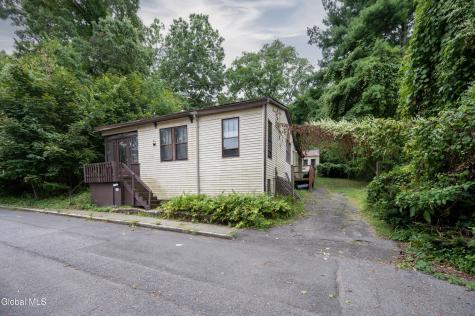 8 Caldwell Street Albany NY 12208