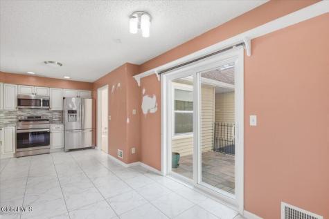24 Loudonwood East Loudonville NY 12211