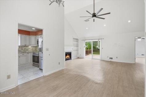 24 Loudonwood East Loudonville NY 12211