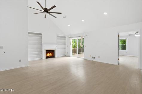 24 Loudonwood East Loudonville NY 12211