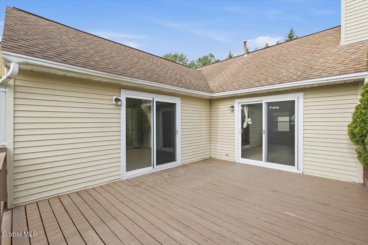 24 Loudonwood East Loudonville NY 12211