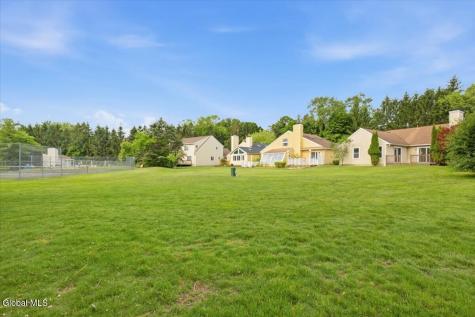 24 Loudonwood East Loudonville NY 12211