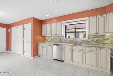 24 Loudonwood East Loudonville NY 12211