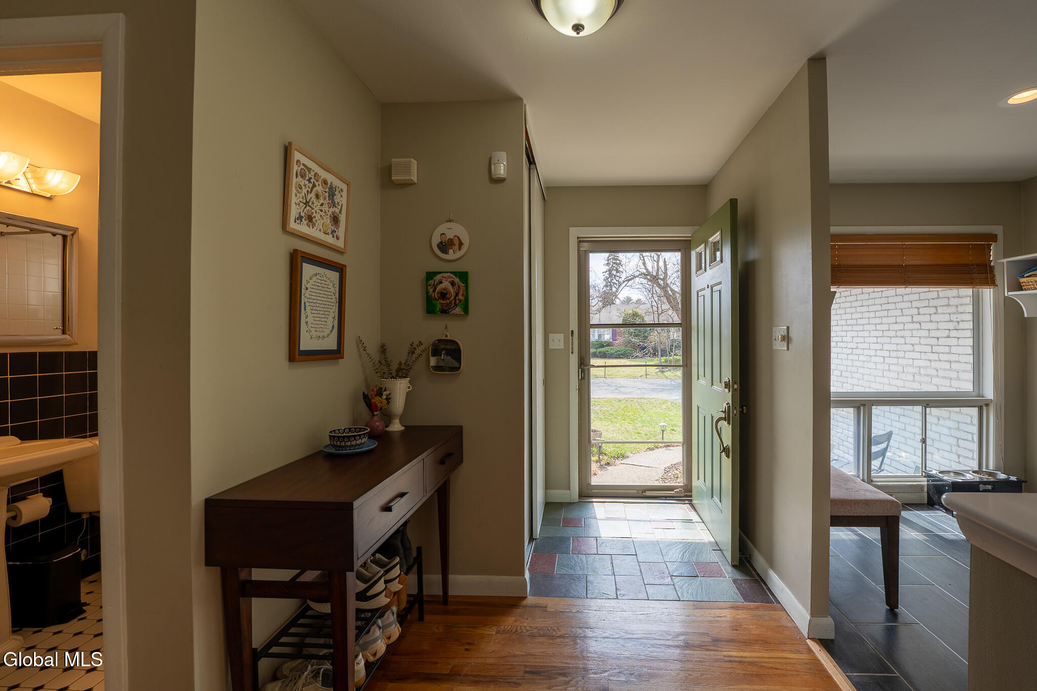 52 Hawthorne Avenue Albany NY 12203