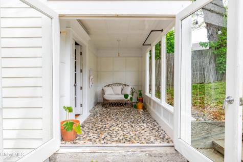 16 Worth Avenue Hudson NY 12534