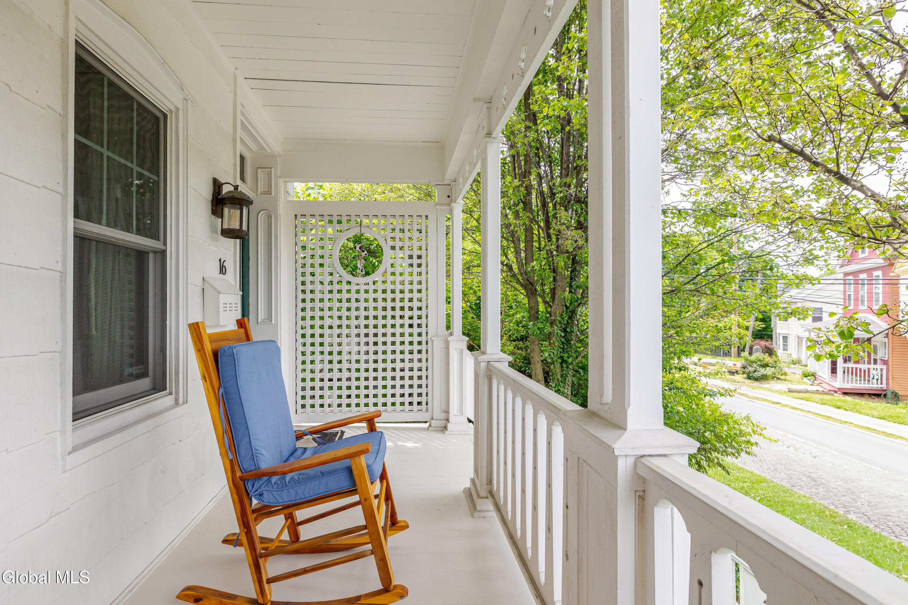 16 Worth Avenue Hudson NY 12534