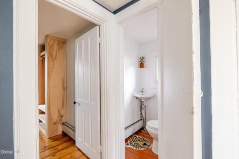 16 Worth Avenue Hudson NY 12534