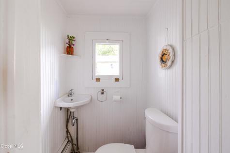 16 Worth Avenue Hudson NY 12534