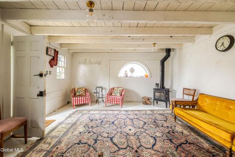 16 Worth Avenue Hudson NY 12534