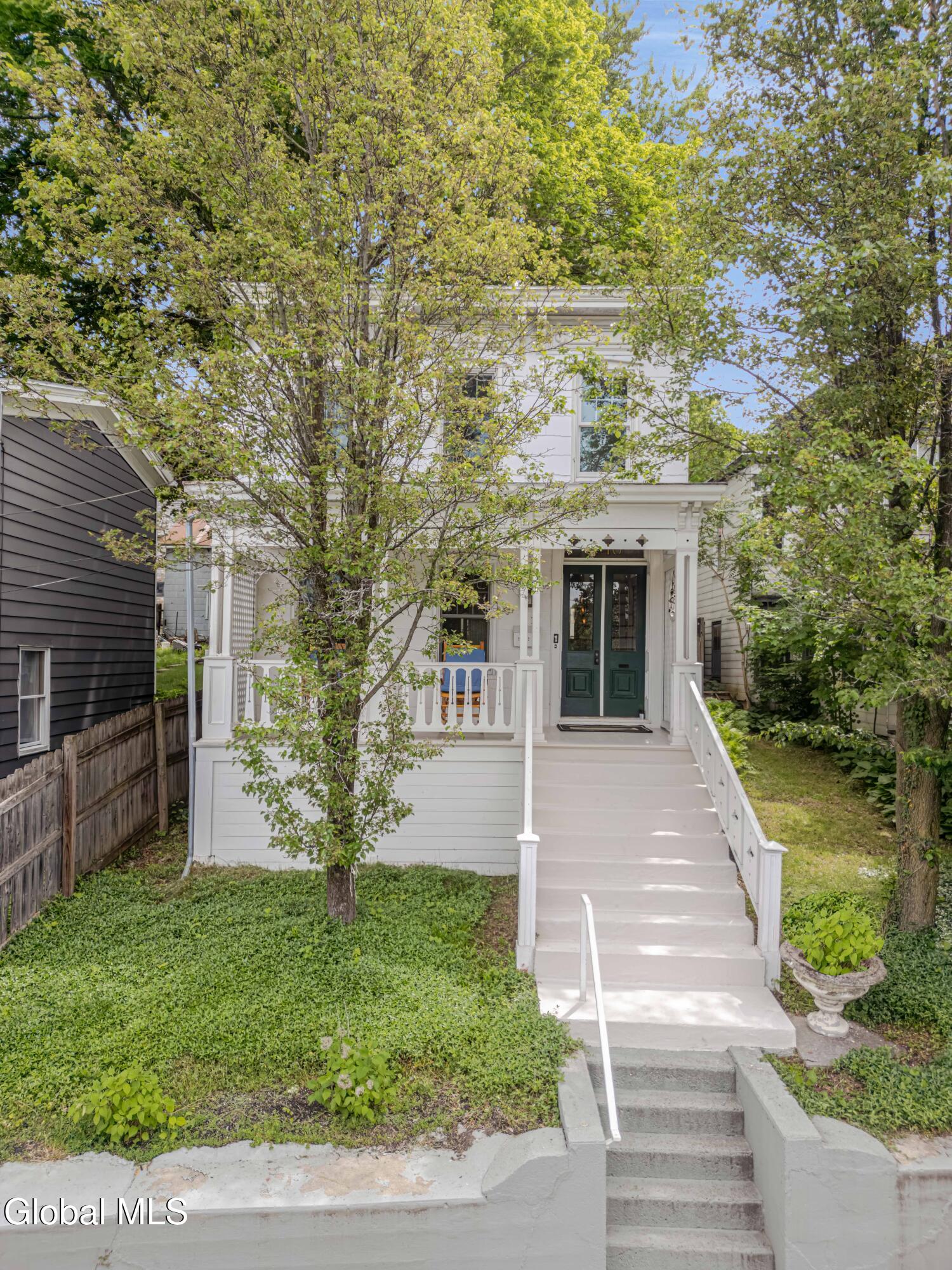 16 Worth Avenue Hudson NY 12534