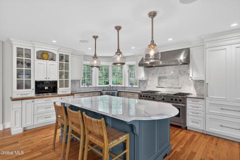 36A Hills Road Loudonville NY 12211