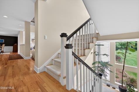 36A Hills Road Loudonville NY 12211