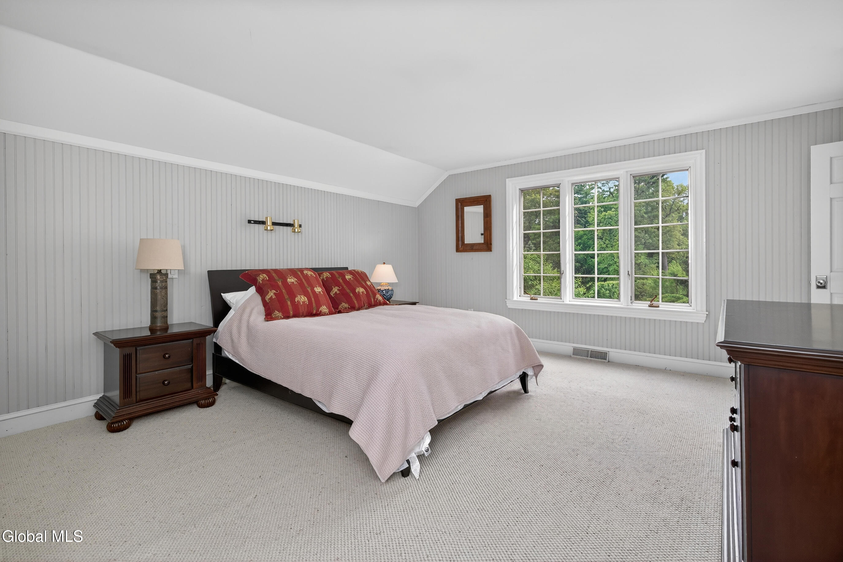 36A Hills Road Loudonville NY 12211
