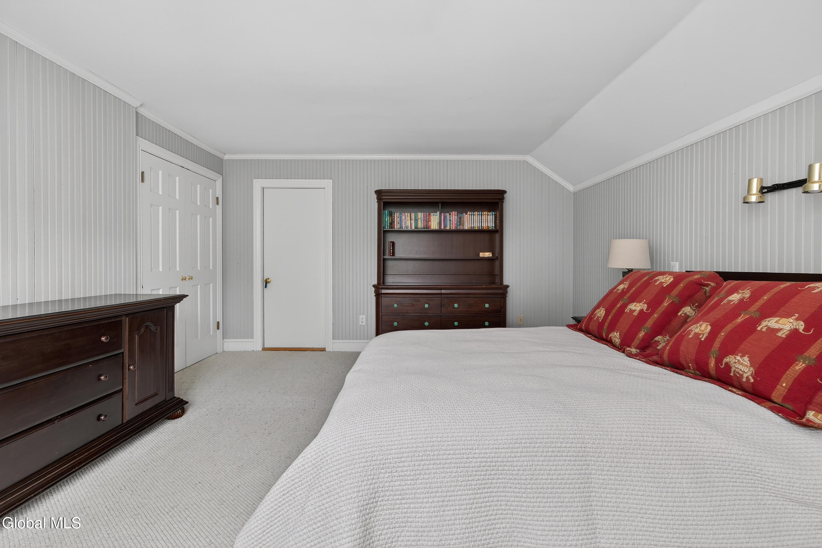 36A Hills Road Loudonville NY 12211