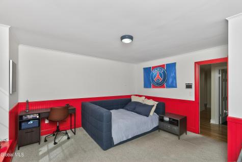 36A Hills Road Loudonville NY 12211