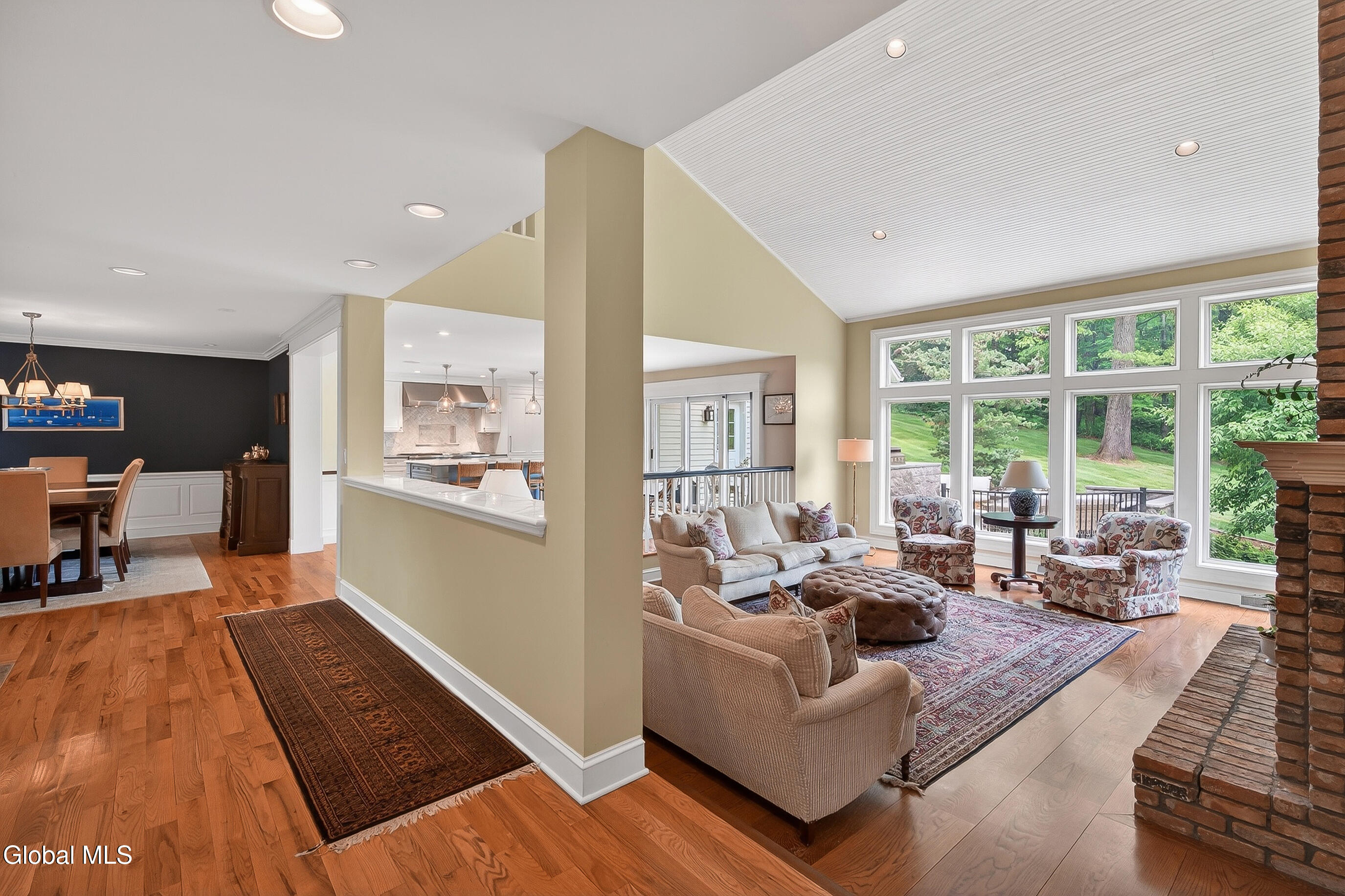 36A Hills Road Loudonville NY 12211