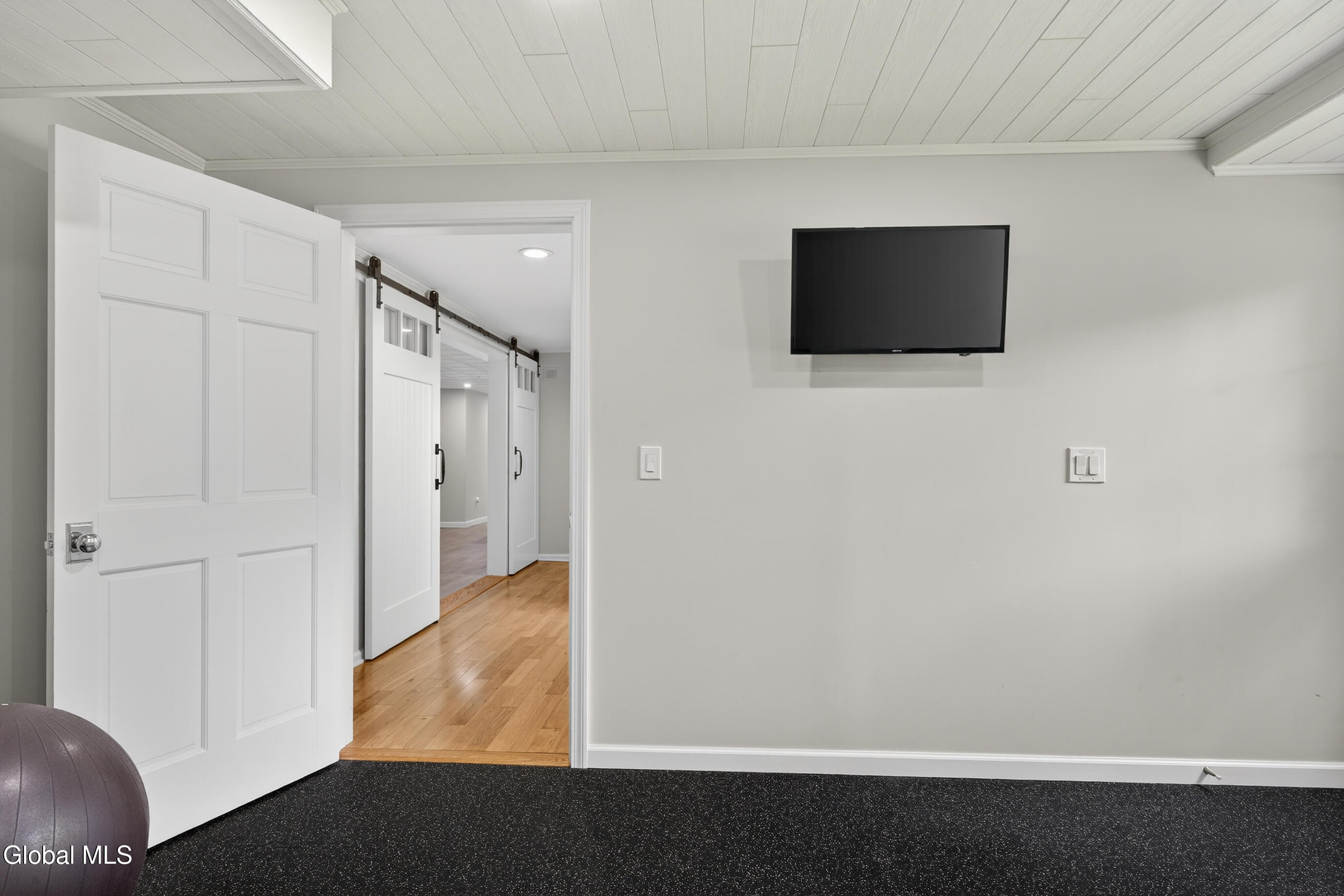 36A Hills Road Loudonville NY 12211