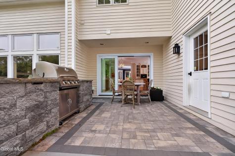 36A Hills Road Loudonville NY 12211