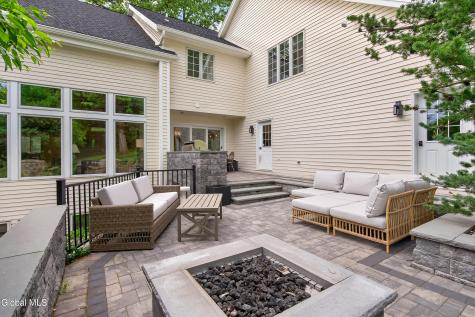 36A Hills Road Loudonville NY 12211
