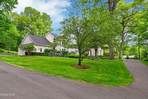 36A Hills Road Loudonville NY 12211
