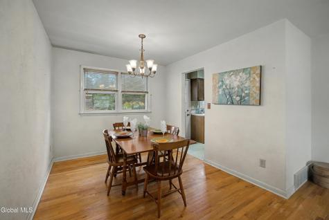 28 Red Fox Drive Colonie NY 12205