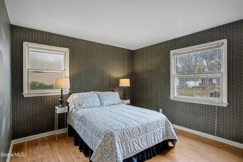 28 Red Fox Drive Colonie NY 12205