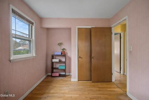 28 Red Fox Drive Colonie NY 12205