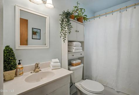 28 Red Fox Drive Colonie NY 12205