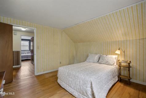 28 Red Fox Drive Colonie NY 12205