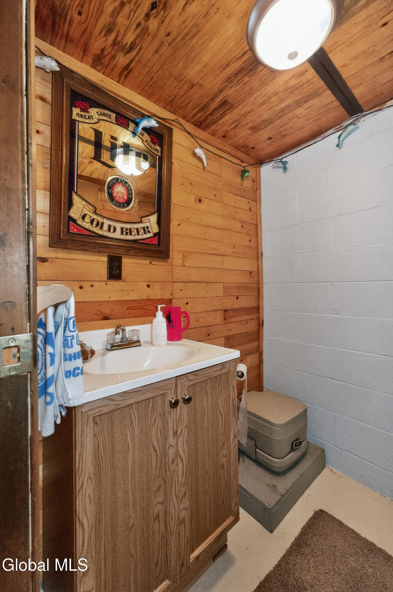 733 Pine Woods Road Melrose NY 12121