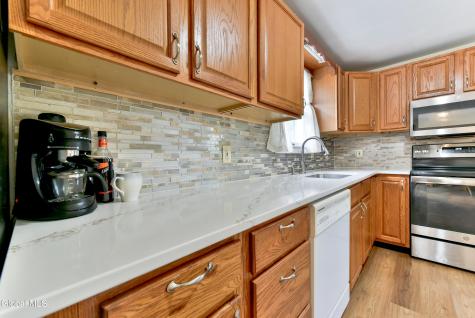 455 Middle Road Delanson NY 12053