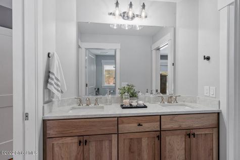 5 Northbrook Drive Saratoga Springs NY 12866