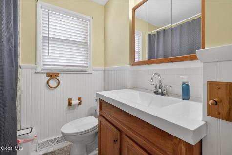 37 Hillcrest Avenue Albany NY 12203