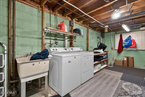 37 Hillcrest Avenue Albany NY 12203