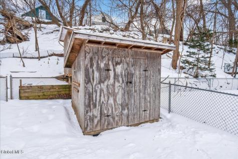 37 Hillcrest Avenue Albany NY 12203