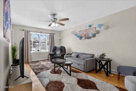 37 Hillcrest Avenue Albany NY 12203