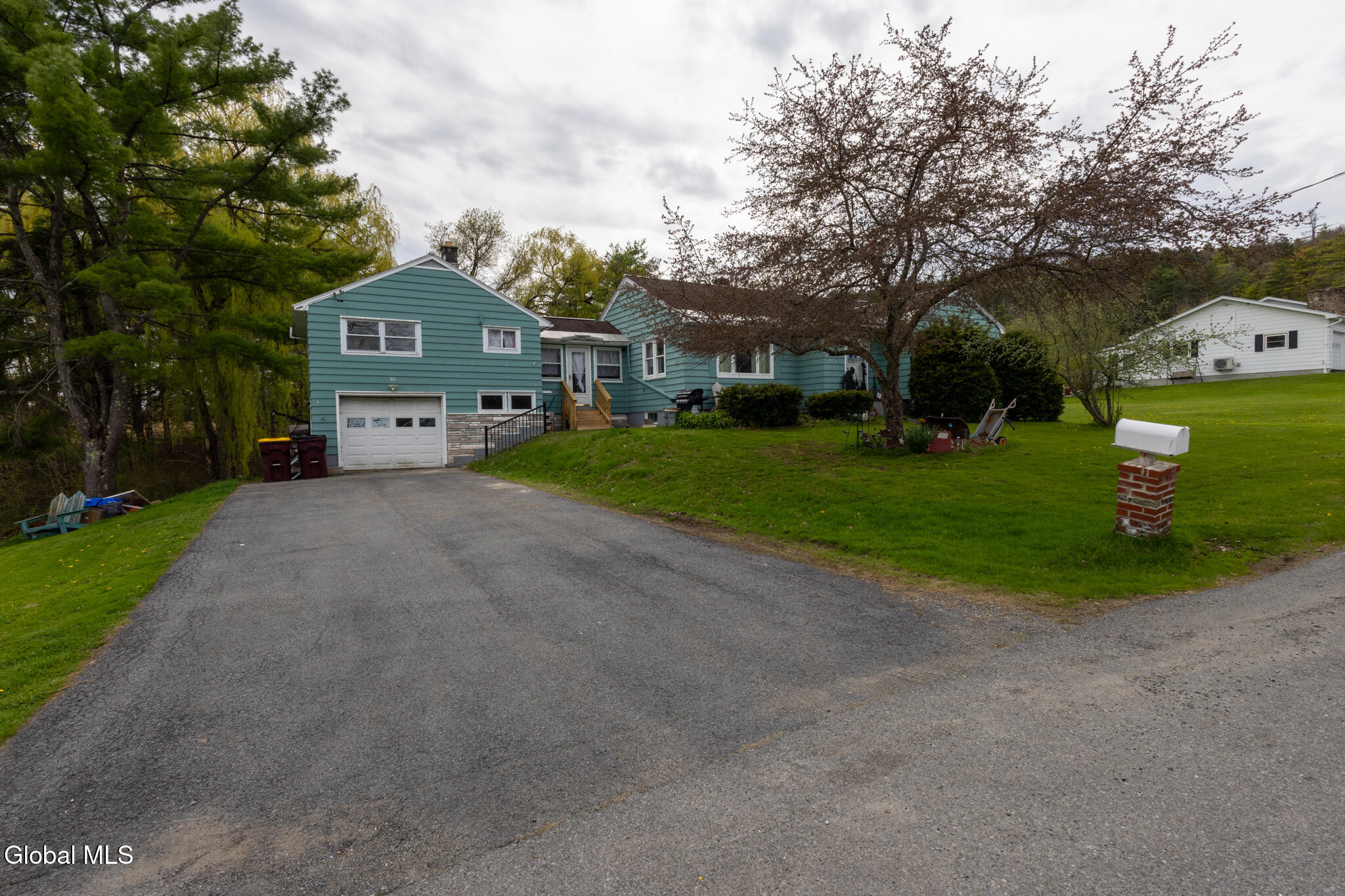 8 7th Avenue Whitehall NY 12887