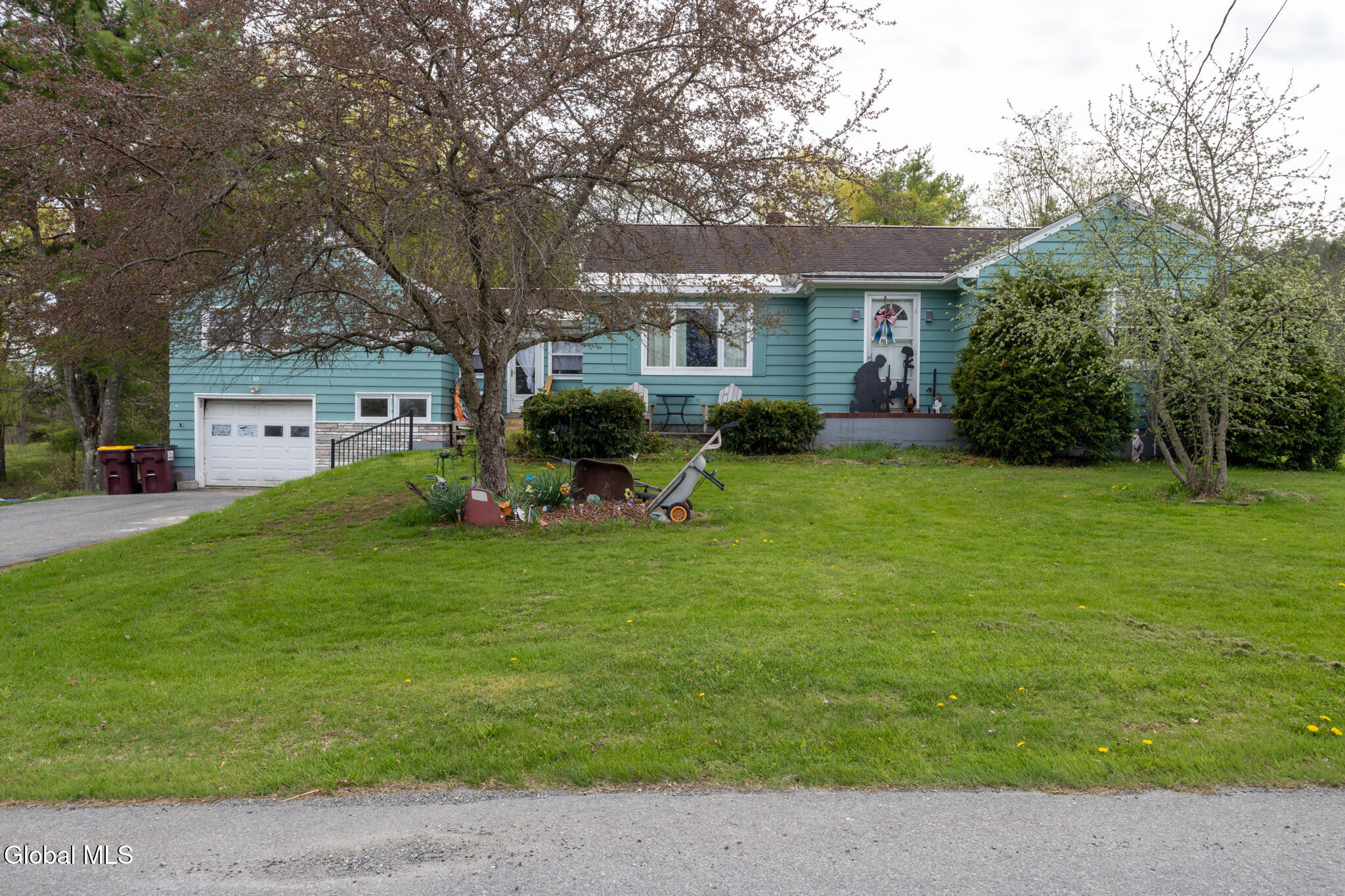 8 7th Avenue Whitehall NY 12887