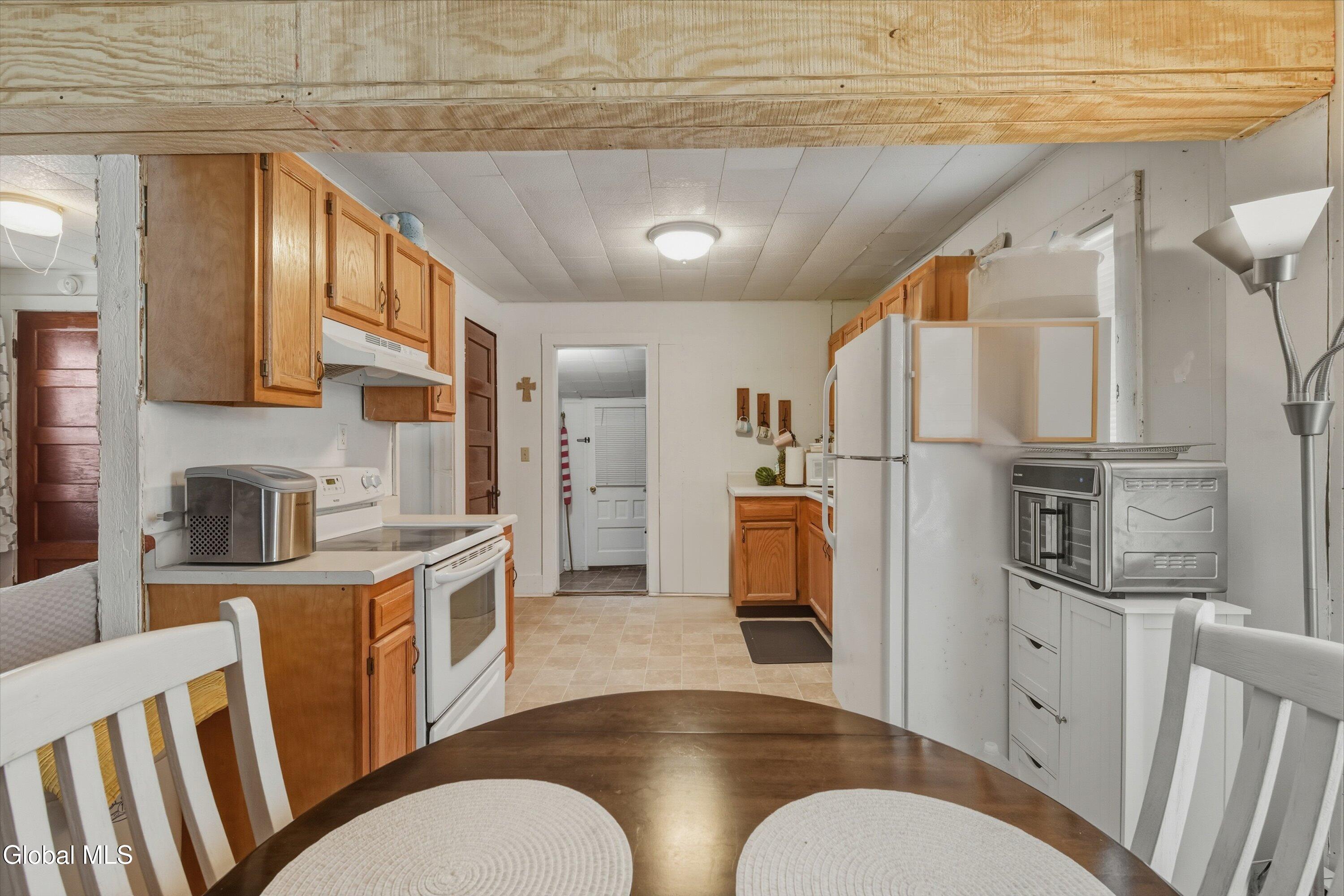 12 Tavern Road Hadley NY 12835